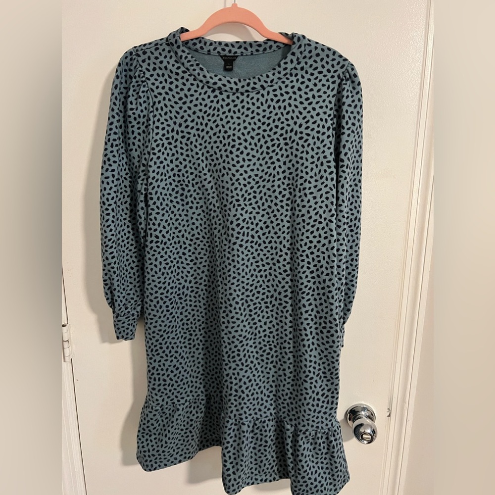 Ann Taylor large long sleeve winter dress. Spotted blue and black, warm dress.